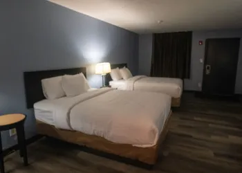 Ashley Motel hotel thumbnail 6
