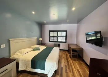Casa Playa Inn & Suites Stanton Anaheim Area hotel thumbnail 4