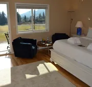 Salish Bed & Breakfast and Spa hotel detail image 4