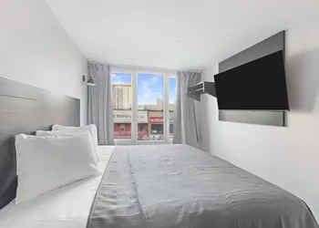 Tremont Hotel hotel thumbnail 5