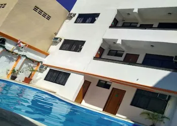 HM Dora II hotel thumbnail 4