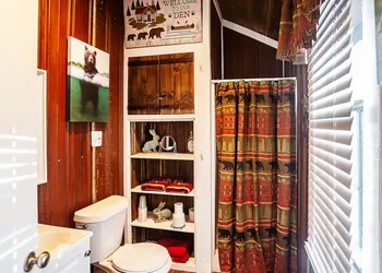 Yowie Cabin hotel thumbnail 8