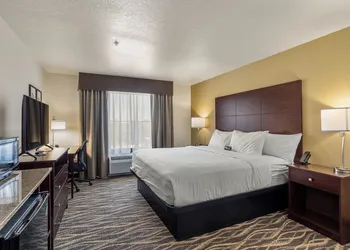 Cobblestone Hotel & Suites - De Pere/Green Bay hotel thumbnail 5