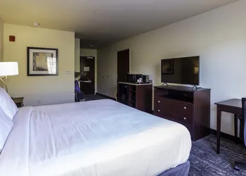 Cobblestone Inn & Suites - Springfield hotel thumbnail 6