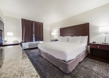Cobblestone Inn & Suites-Fremont hotel thumbnail 6