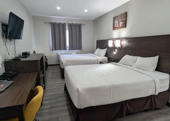 Econo Lodge hotel thumbnail 7