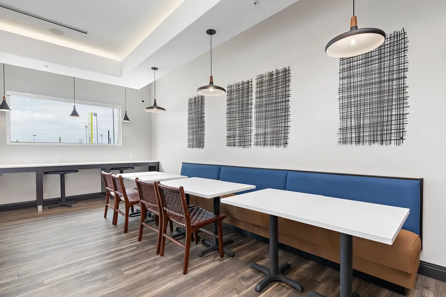 Holiday Inn Express Kansas City North – Parkville by IHG hotel detail image 2