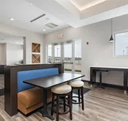 Holiday Inn Express Kansas City North – Parkville by IHG hotel detail image 4
