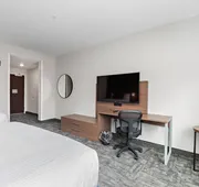Holiday Inn Express Kansas City North – Parkville by IHG hotel detail image 7