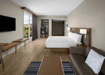 AC Hotel Bozeman Downtown hotel thumbnail 8