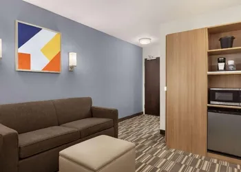 Microtel Inn & Suites by Wyndham Gambrills hotel thumbnail 8