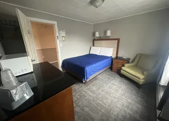 Vacationland Inn & Suites hotel thumbnail 4