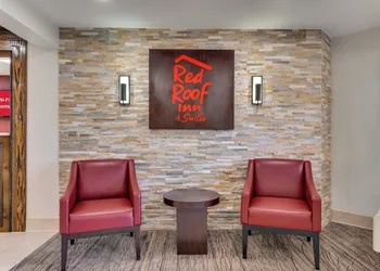 Red Roof Inn & Suites Newport – Middletown, RI hotel thumbnail 7