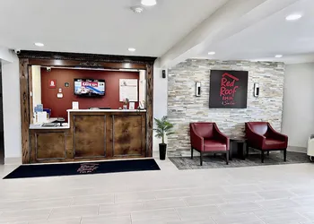 Red Roof Inn & Suites Newport – Middletown, RI hotel thumbnail 5