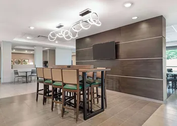 Best Western Plus Grand Rapids MN hotel thumbnail 4