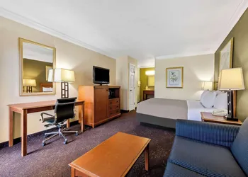 Quality Inn Morgan City hotel thumbnail 7