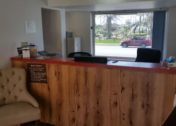 Driftwood Beach Motel hotel thumbnail 4