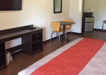 Motel 6 Waco, TX hotel thumbnail 6