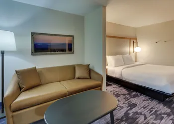Fairfield Inn & Suites by Marriott Southport hotel thumbnail 6