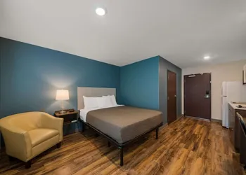 WoodSpring Suites Inverness hotel thumbnail 6