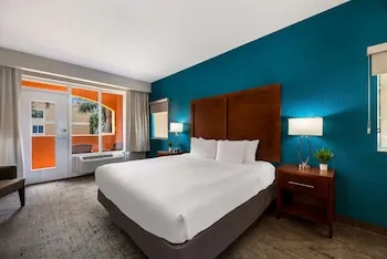 SureStay Plus Hotel by Best Western The Villages hotel thumbnail 7
