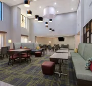 Hampton Inn & Suites Marina hotel detail image 5