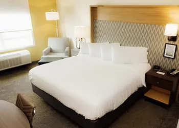 Holiday Inn Hotel & Suites Hopkinsville - Convention Ctr by IHG hotel thumbnail 4