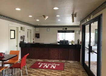 Executive Inn hotel thumbnail 2