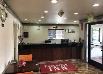 Executive Inn hotel thumbnail 3