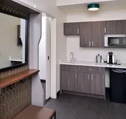 Holiday Inn Hotel & Suites Farmington Hills - Detroit NW by IHG hotel detail image 7