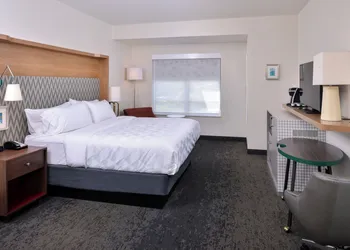 Holiday Inn Hotel & Suites Farmington Hills - Detroit NW by IHG hotel thumbnail 8