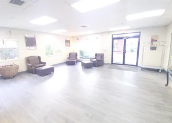 Quality Inn & Suites Wilsonville hotel thumbnail 6