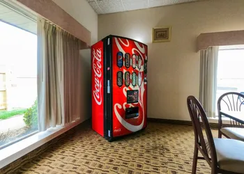 Salina Inn hotel thumbnail 3