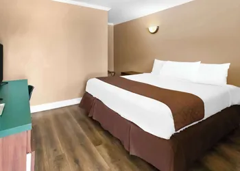 Americas Best Value Inn Avenel Woodbridge hotel thumbnail 5