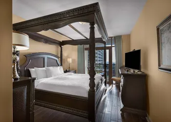 North Beach Resort & Villas hotel thumbnail 8