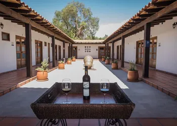 Casa Entrevez hotel thumbnail 2