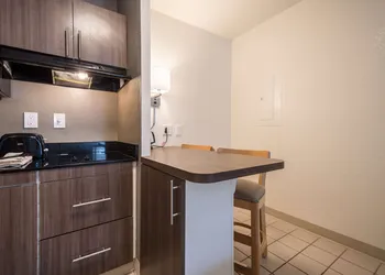 Motel 6 Duluth, GA- Atlanta- Gwinnett Place hotel thumbnail 7