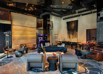 Moxy Downtown Los Angeles hotel thumbnail 2