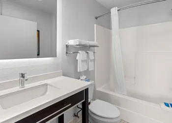 MainStay Suites Louisville Jeffersontown hotel thumbnail 6