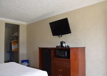 Festival Courtyard Inn hotel thumbnail 5