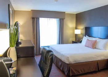 Country Inn & Suites by Radisson, Garden City, KS hotel thumbnail 2