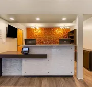 Days Inn & Suites by Wyndham Bowling Green hotel detail image 3