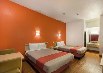 Americas Best Value Inn & Suites Humble hotel thumbnail 5