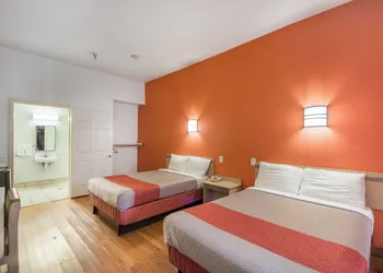 Americas Best Value Inn & Suites Humble hotel thumbnail 7