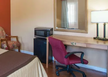 The Hillside Hotel hotel thumbnail 6