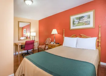 The Hillside Hotel hotel thumbnail 8