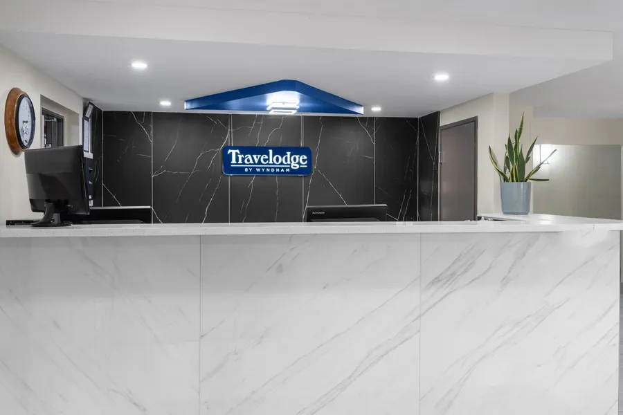 Travelodge by Wyndham Fargo West Acres hotel detail image 2