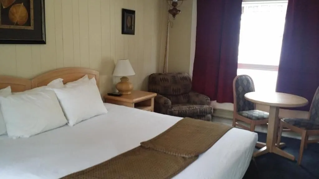 Apple Tree Inn hotel detail image 6