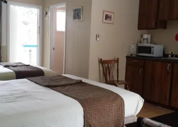Apple Tree Inn hotel thumbnail 7
