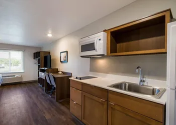 Woodspring Suites Panama City Beach hotel thumbnail 5